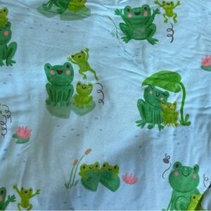Little Sleepies Crib Sheet - Leaping Love